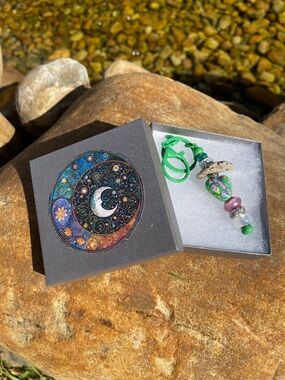 Green Beaded Hag Stone and Charm Keychain - Women Jewelry